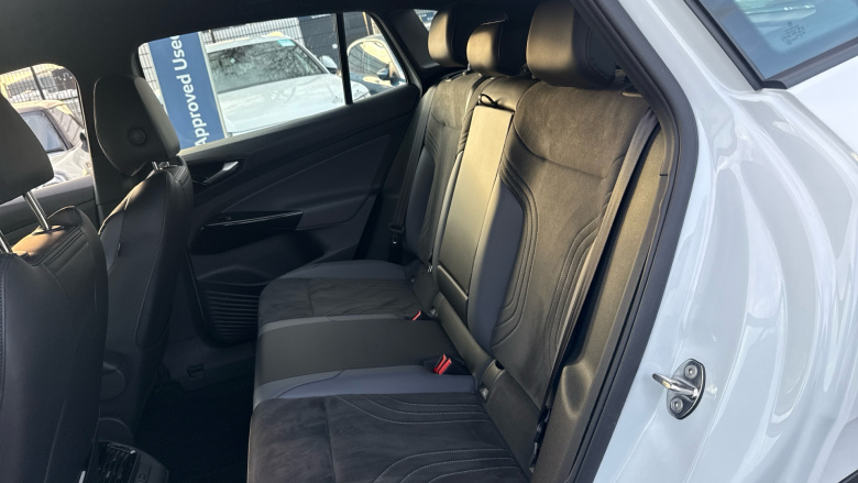 Volkswagen ID.4 109kW Life Pure 52kWh 5dr Auto Electric Estate